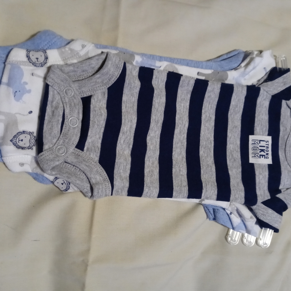 Three pieces cater set